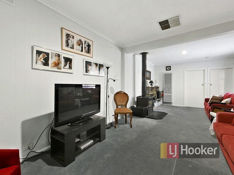 7 Roberts Street, Ferntree Gully VIC 3156