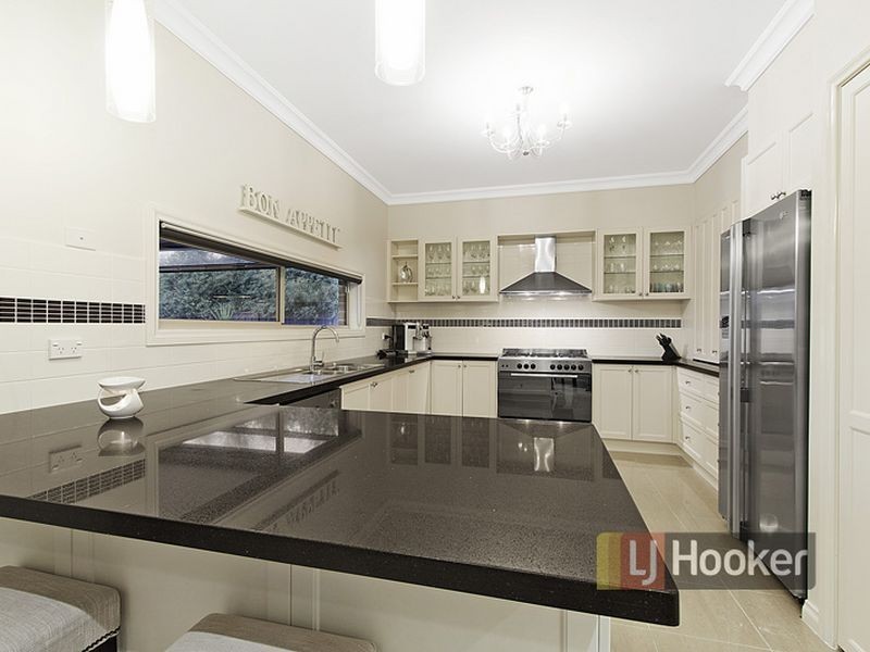 73 Jubilee Drive, Rowville VIC 3178