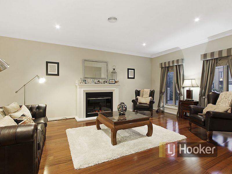 73 Jubilee Drive, Rowville VIC 3178