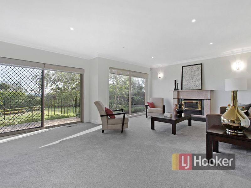 76 Major Crescent, Lysterfield VIC 3156