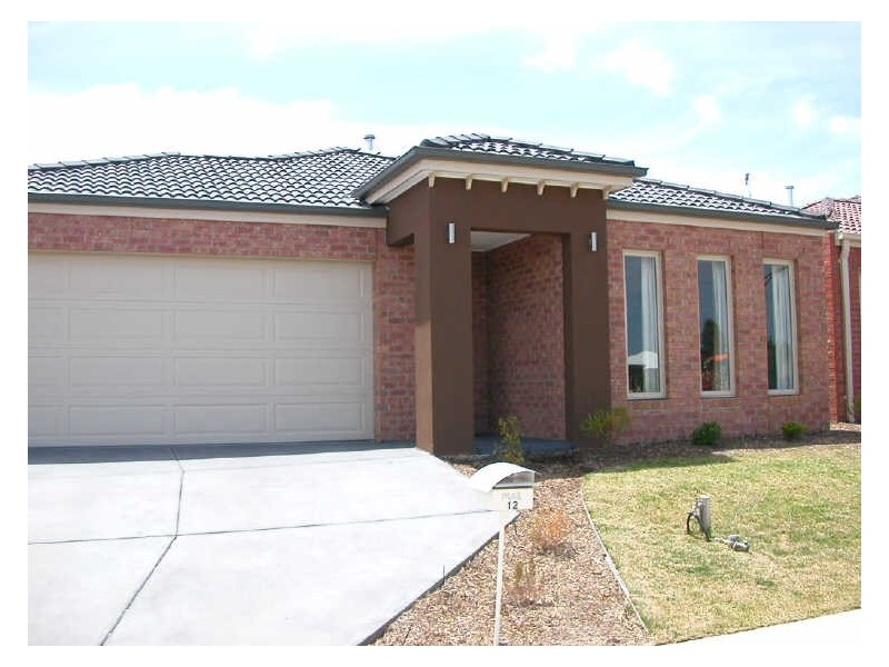12 Sanctuary Crescent, Rowville VIC 3178