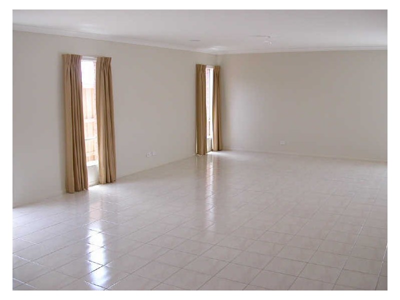 12 Sanctuary Crescent, Rowville VIC 3178