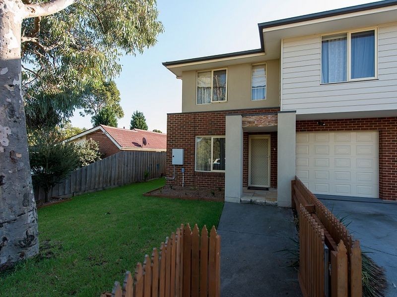1/4 Hillview Avenue, Rowville VIC 3178