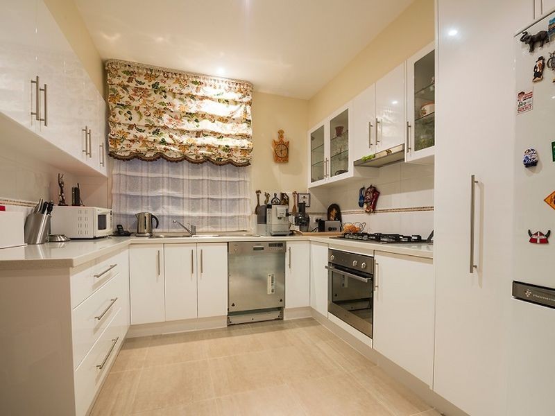 1/4 Hillview Avenue, Rowville VIC 3178