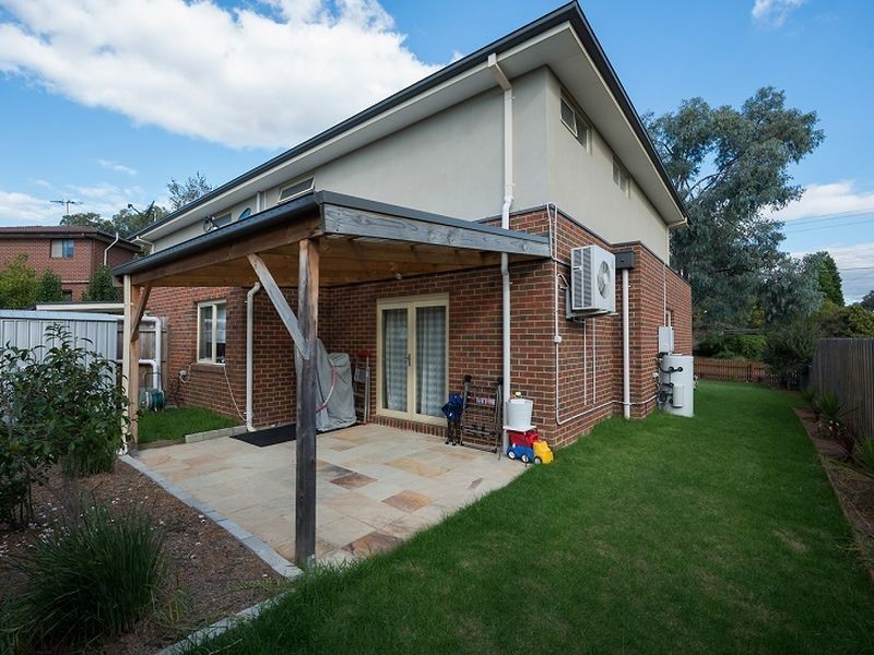 1/4 Hillview Avenue, Rowville VIC 3178