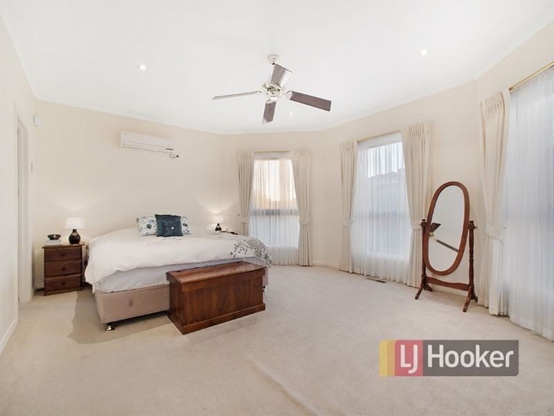 52 Kilcunda Drive, Rowville VIC 3178