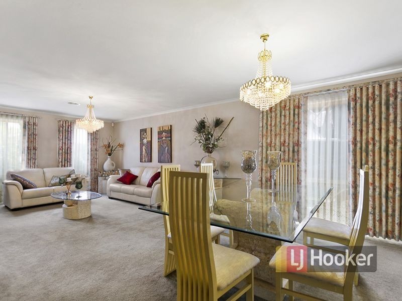 5 Dalmatia Court, Rowville VIC 3178