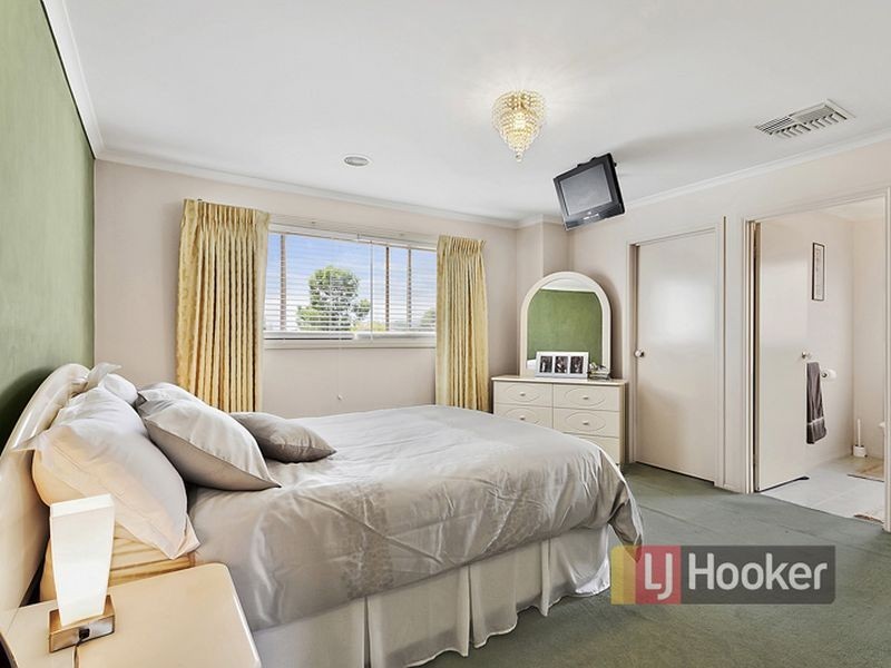 5 Dalmatia Court, Rowville VIC 3178