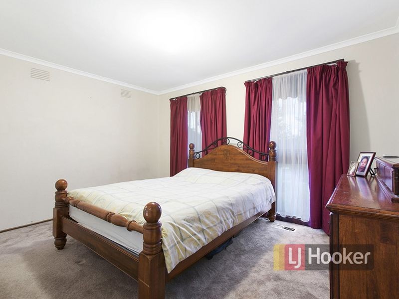 17 English Avenue, Scoresby VIC 3179
