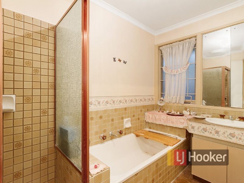 5 Deakon Court, Wantirna South VIC 3152