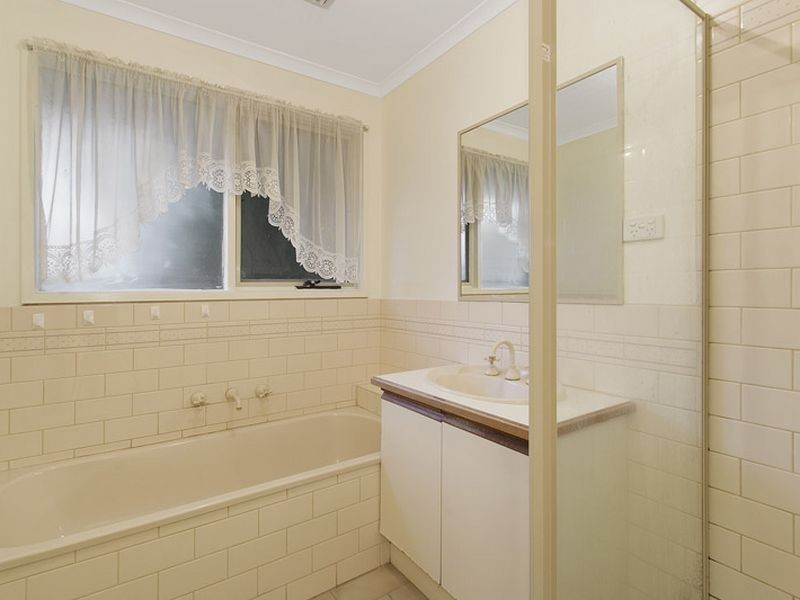 7 Landsborough Avenue, Rowville VIC 3178