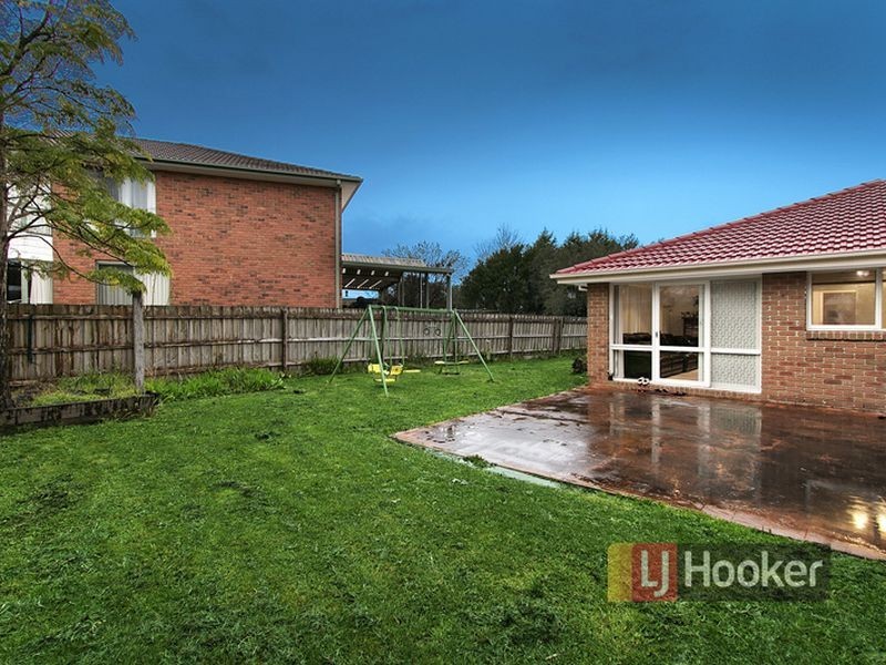 7 Landsborough Avenue, Rowville VIC 3178