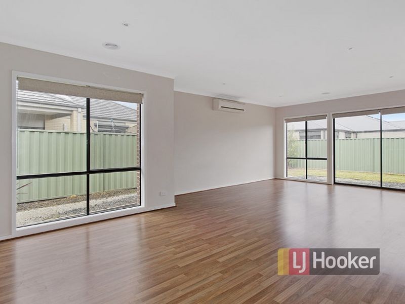 36 Park Orchard Drive, Pakenham VIC 3810
