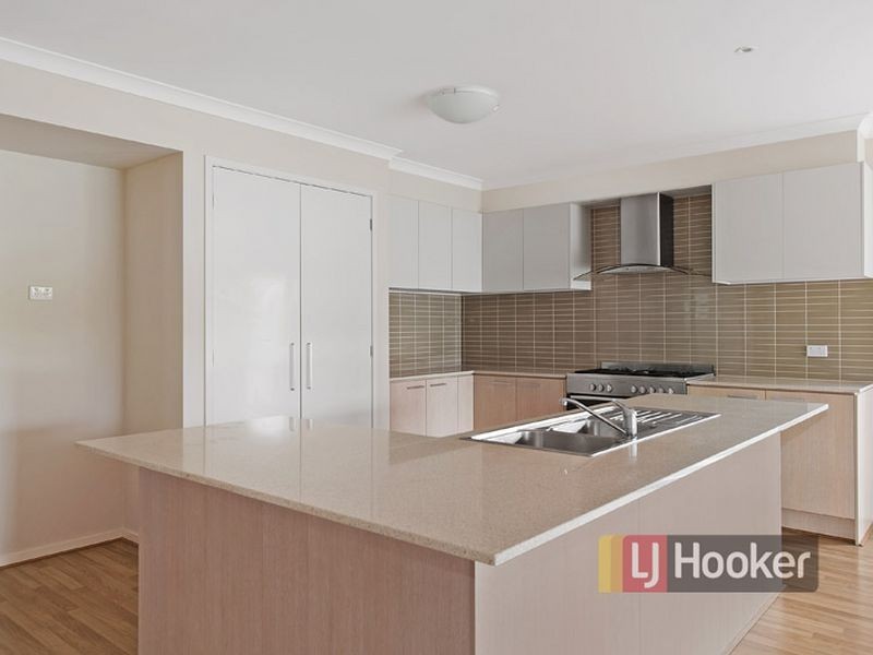 36 Park Orchard Drive, Pakenham VIC 3810