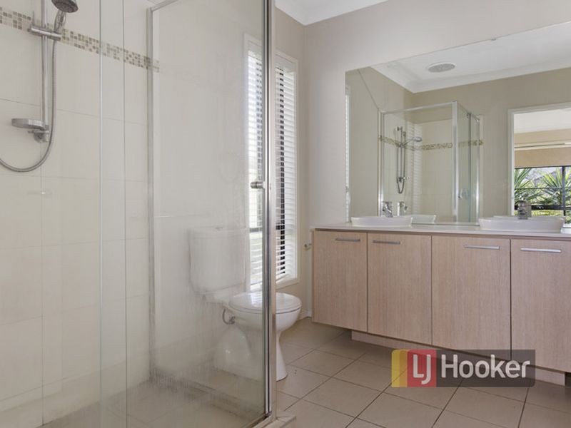 36 Park Orchard Drive, Pakenham VIC 3810