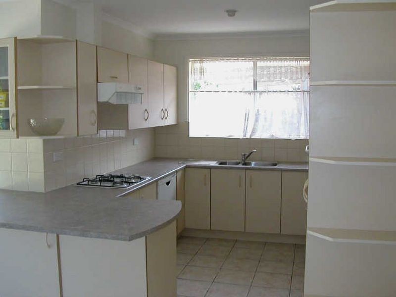 40 Stamford Crescent, Rowville VIC 3178