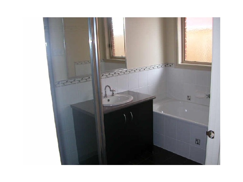 8 Banyalla Place, Rowville VIC 3178