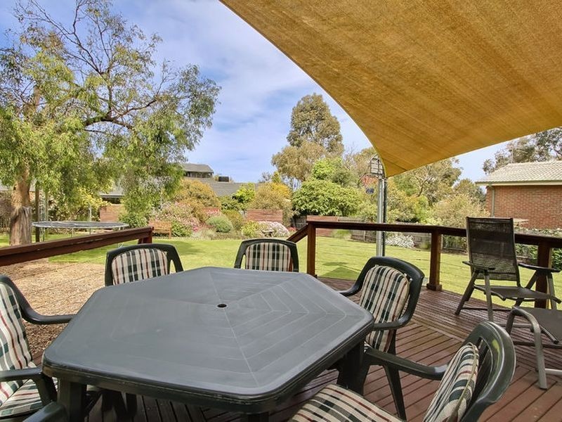 57 Timbertop Drive, Rowville VIC 3178