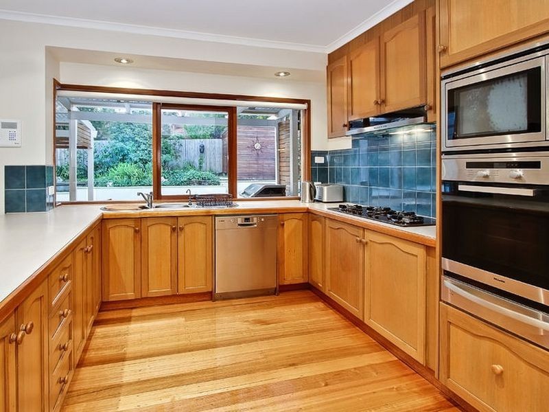 37 Candlebark Quadrant, Rowville VIC 3178