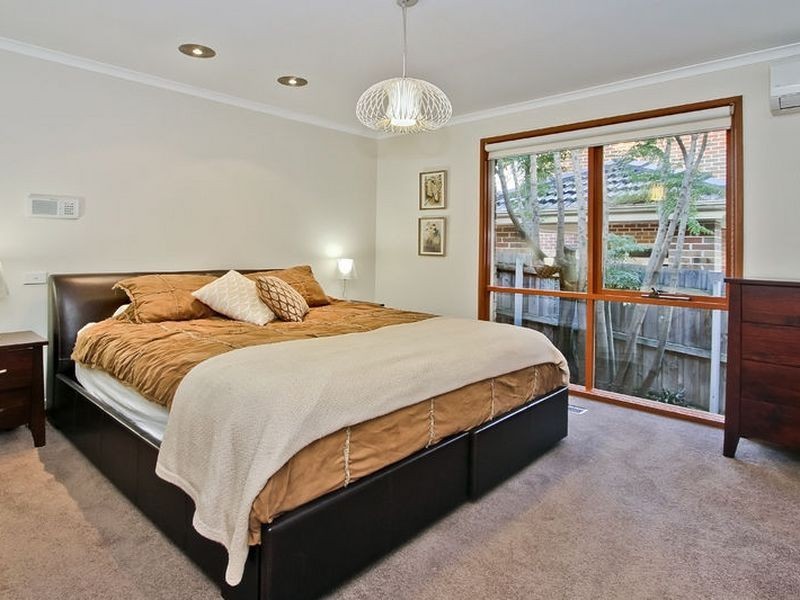 37 Candlebark Quadrant, Rowville VIC 3178
