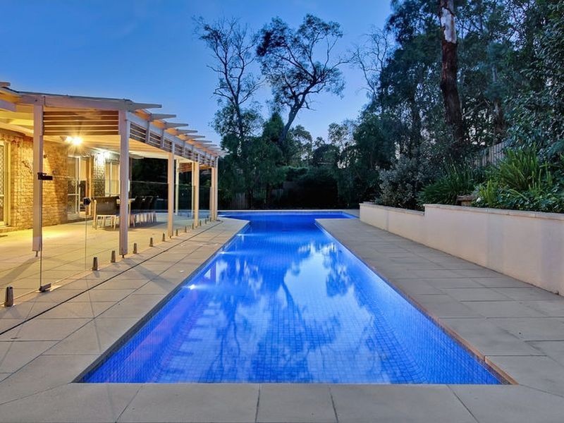 37 Candlebark Quadrant, Rowville VIC 3178