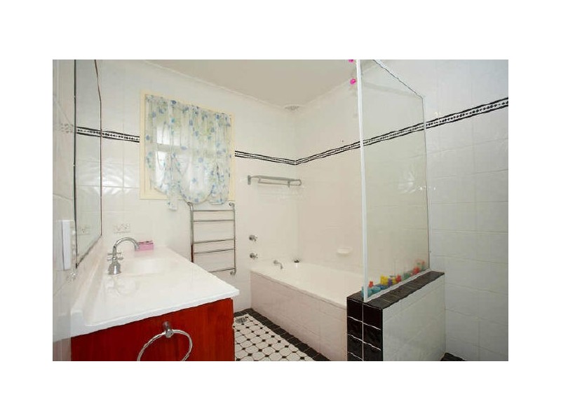 27 Gum Blossom Drive, Westleigh NSW 2120