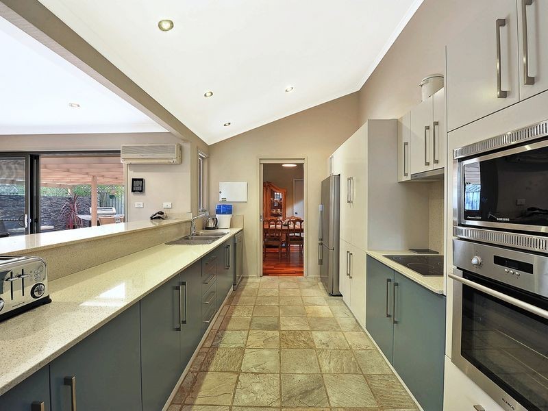 5 Western Crescent, Westleigh NSW 2120