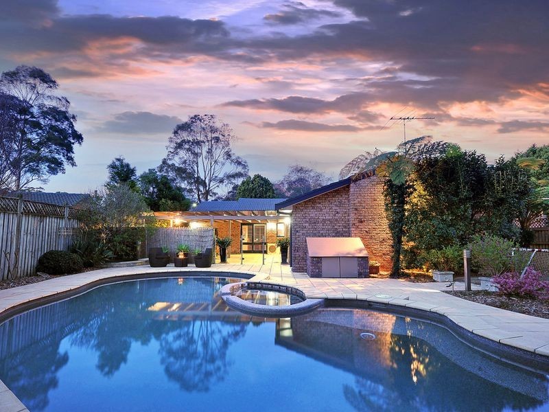 5 Western Crescent, Westleigh NSW 2120