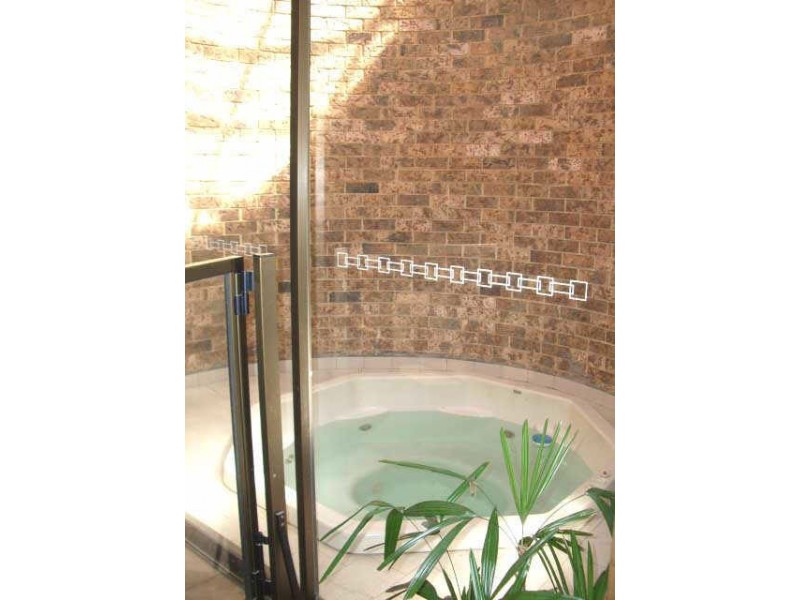 1 Barrakee Place, Westleigh NSW 2120