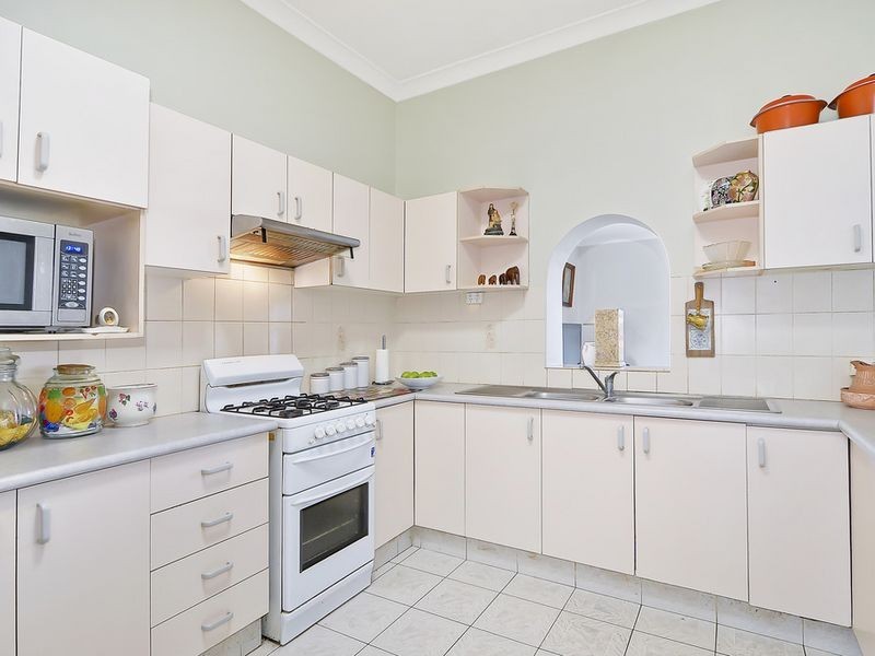 2 Hillmont Avenue, Thornleigh NSW 2120