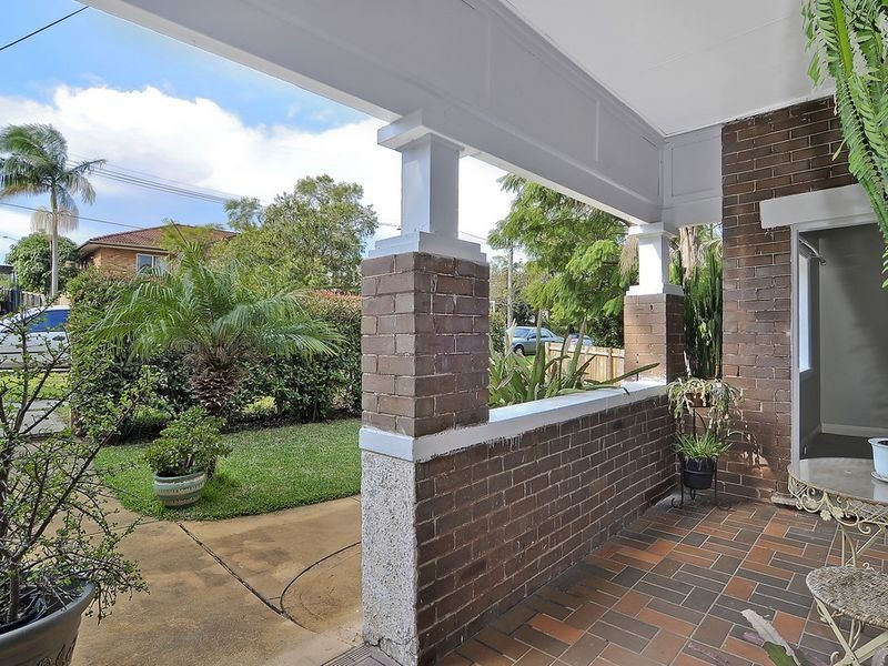 2 Hillmont Avenue, Thornleigh NSW 2120