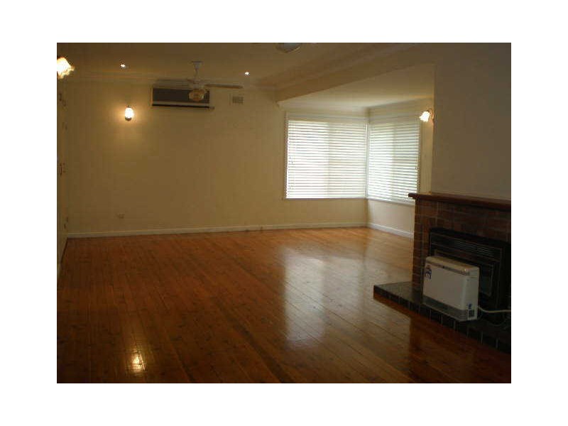 16 Adamson Avenue, Thornleigh NSW 2120