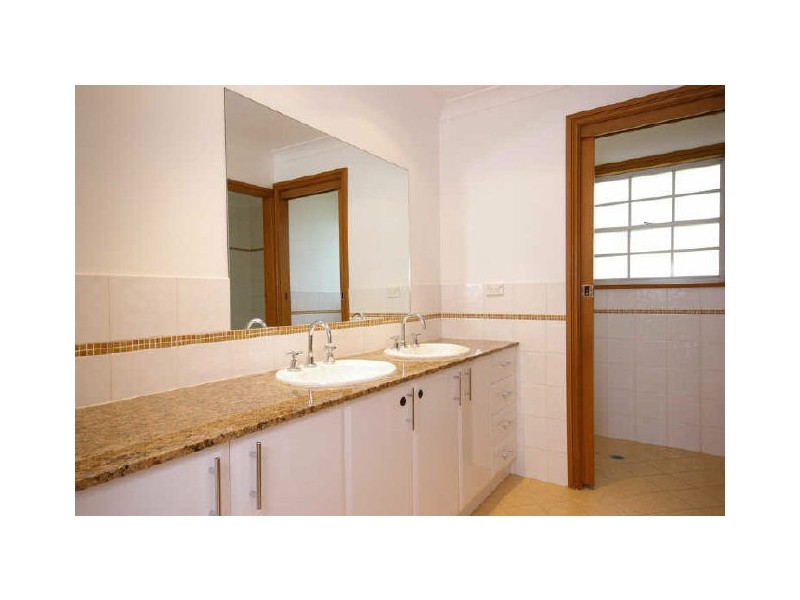 25 New Farm Road, West Pennant Hills NSW 2125