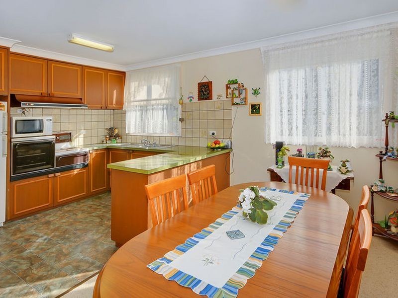 24 Lockerbie Road, Thornleigh NSW 2120