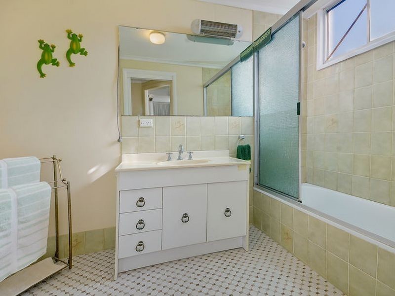 24 Lockerbie Road, Thornleigh NSW 2120