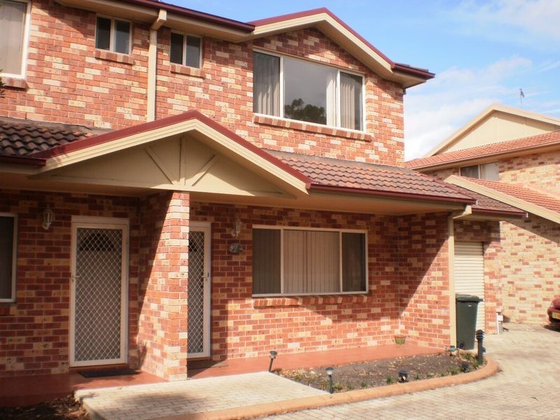 2/8 Petunia Street, Marayong NSW 2148