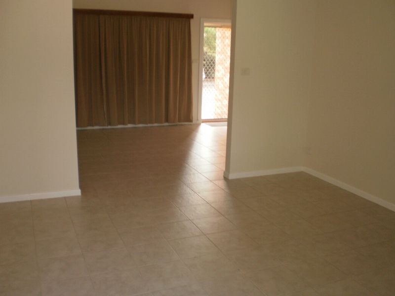 2/8 Petunia Street, Marayong NSW 2148