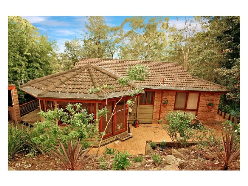 18 Higgins Place, Westleigh NSW 2120