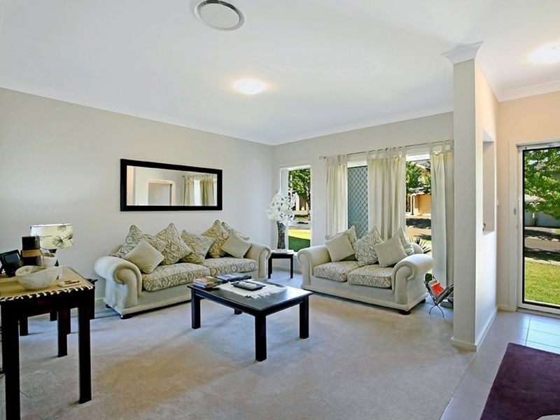 1 Damper Avenue, Beaumont Hills NSW 2155