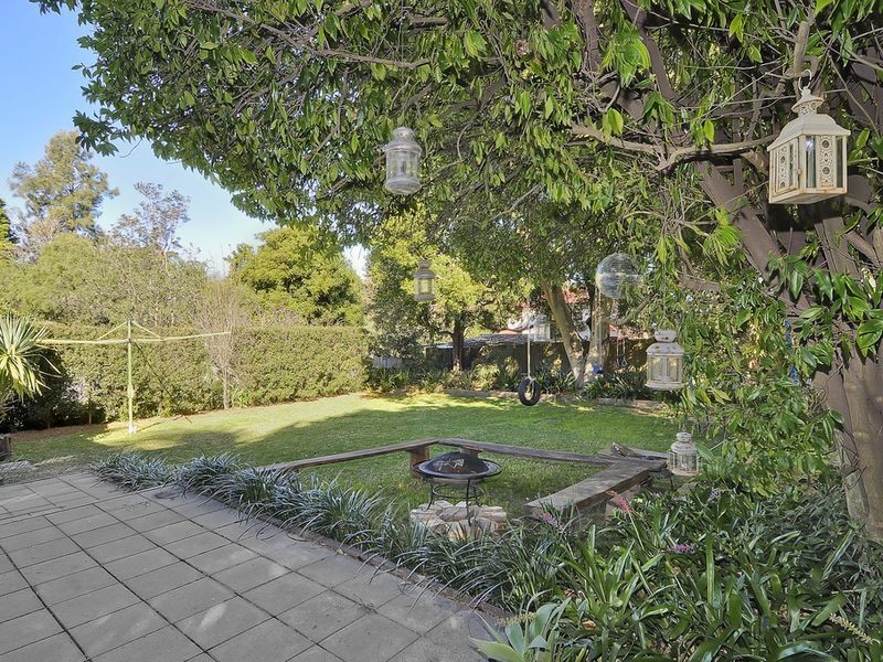 19 Oakleigh Avenue, Thornleigh NSW 2120