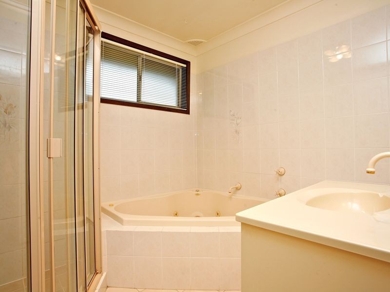 36 Silver Crescent, Westleigh NSW 2120