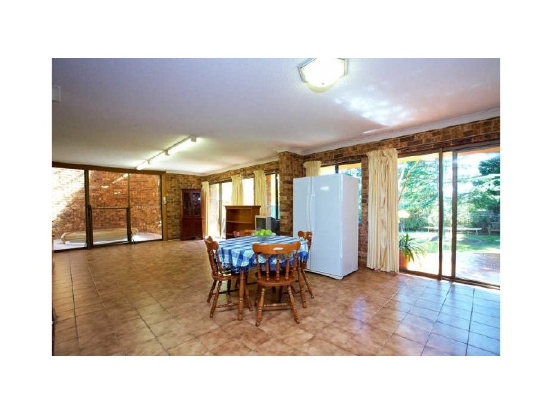 1 Barrakee Place, Westleigh NSW 2120