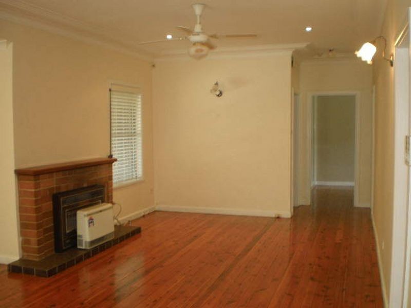 16 Adamson Avenue, Thornleigh NSW 2120