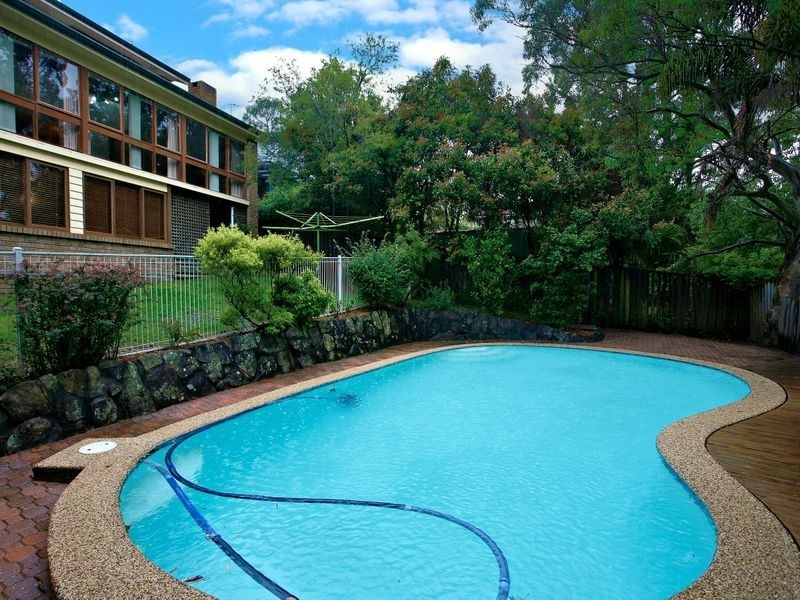 31 Silver Crescent, Westleigh NSW 2120