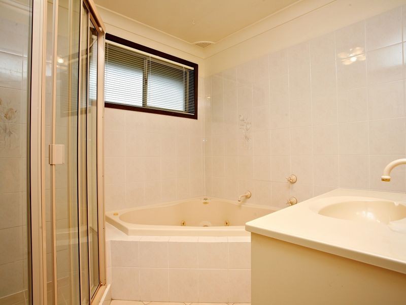 31 Silver Crescent, Westleigh NSW 2120