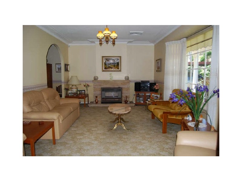 33 Bradley Drive, Carlingford NSW 2118