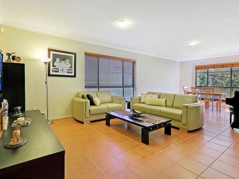 6 Brolga Way, Westleigh NSW 2120