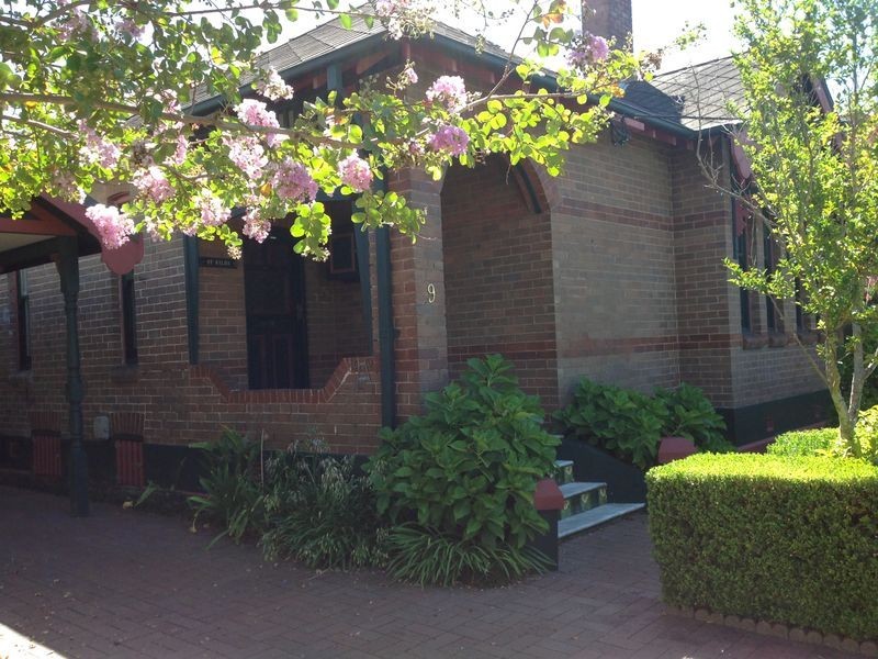 9 Station Street, Thornleigh NSW 2120