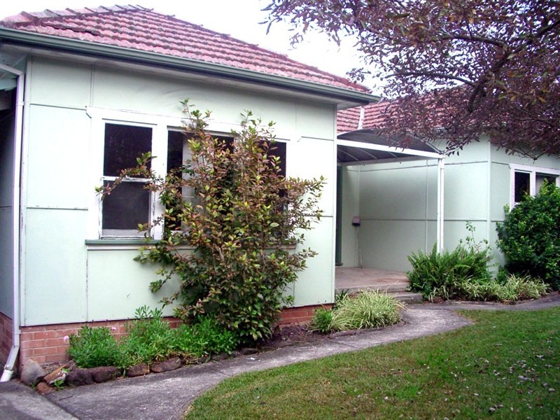 8 Hillmont Avenue, Thornleigh NSW 2120