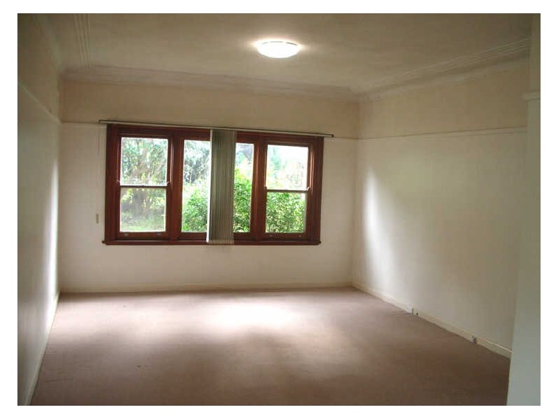 8 Hillmont Avenue, Thornleigh NSW 2120